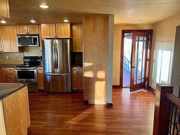 3rd image of 260 Alto Ln