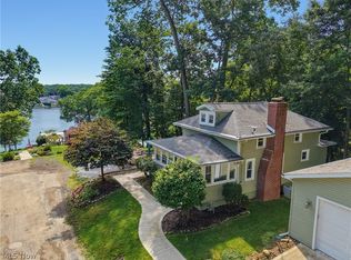 242 Uhl Dr, Akron, OH 44319