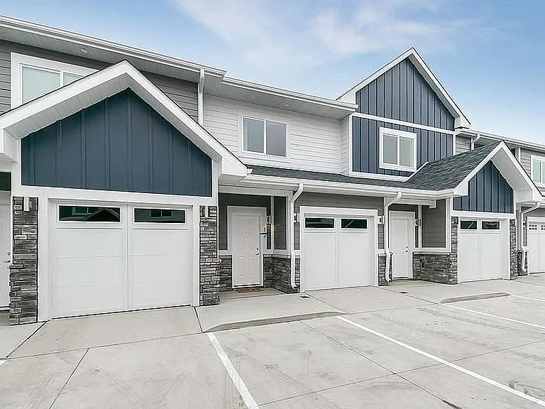 2 Bedroom Townhomes include a 1 or 2-car attached garage.
