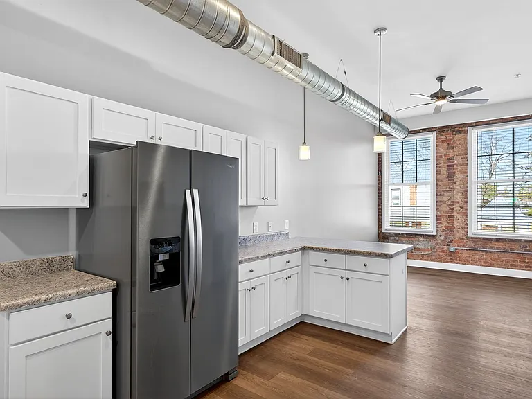 Potter's Lofts - Main Street, Cowpens SC — Photo 10