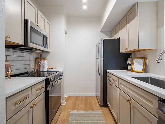 4th image of 4220 New Broad St #4-105