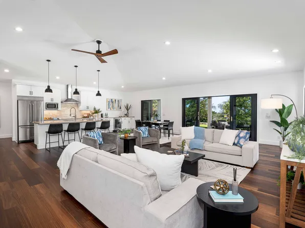 83-5711 Kanele St, Captain Cook, HI 96704