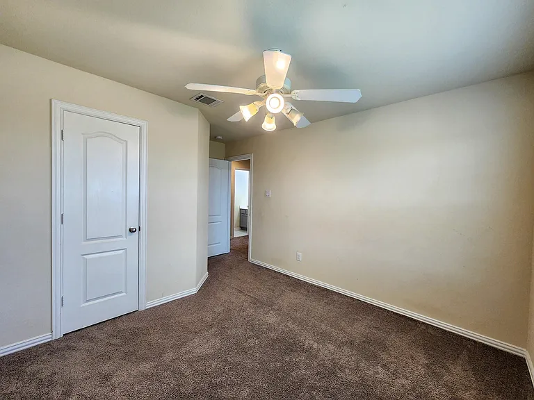 2119 Del Mar Dr — Photo 24