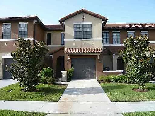 3rd image of 9644 Doris Ln