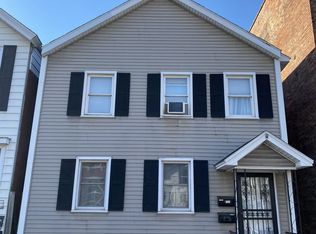 431 3rd St, Troy, NY 12180