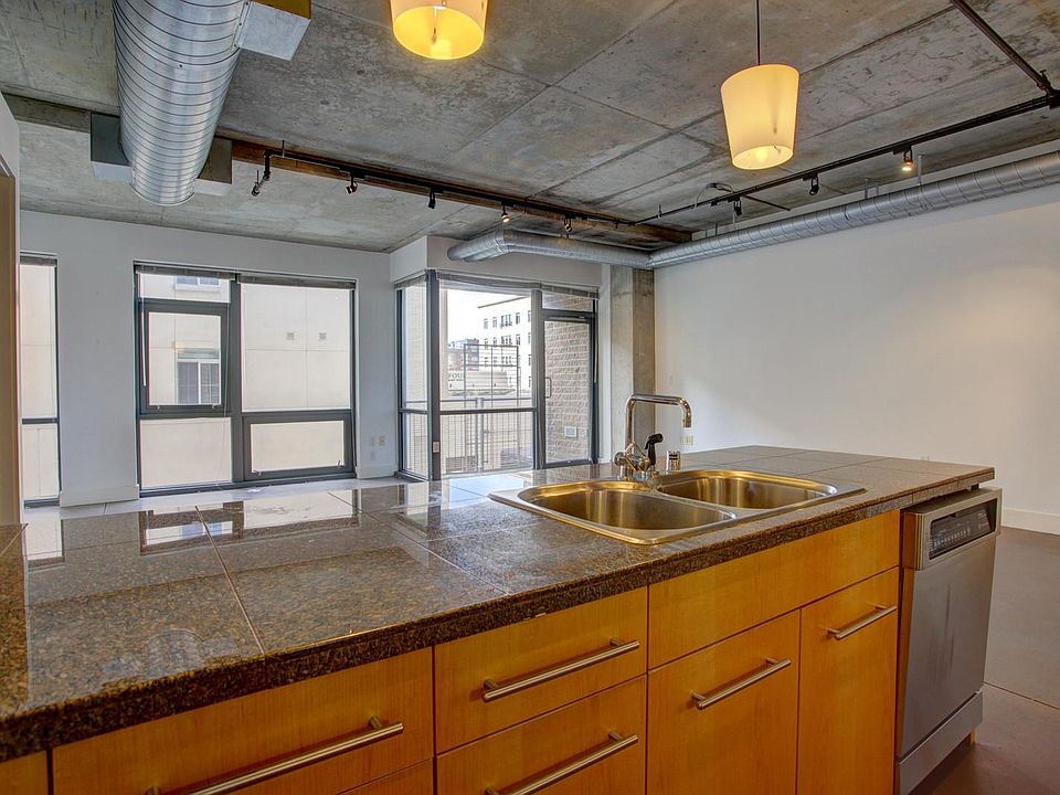 1st image of 2100 16th St Unit 207