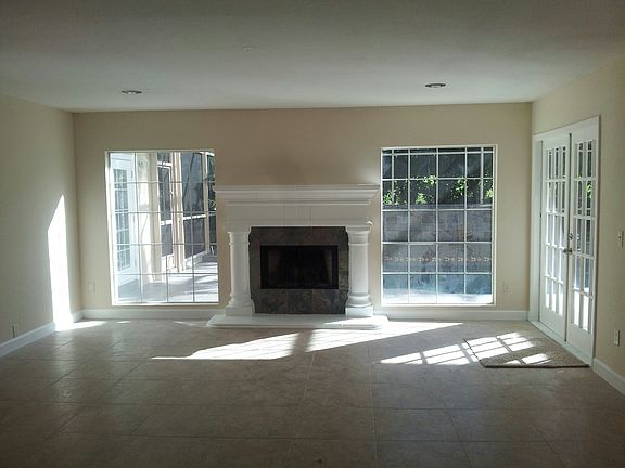 5th image of 5427 Bay Side Dr