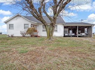 9392 S Prairie Rd, Red Bud, IL 62278