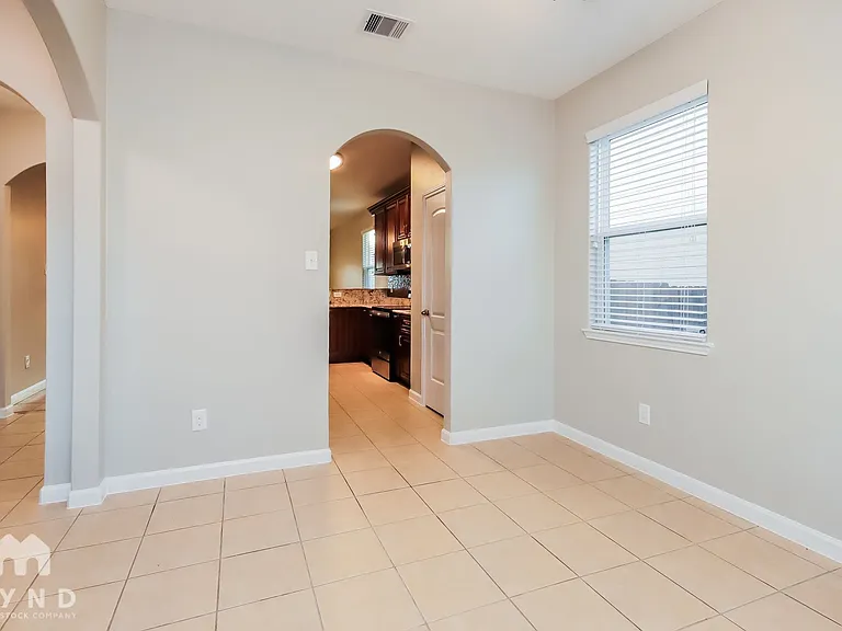 6510 Pine Tree Spg — Photo 5