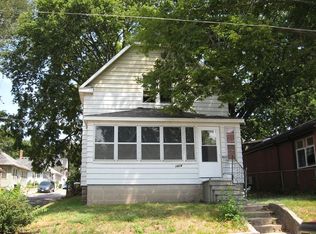 1414 Riehl St, Waterloo, IA 50703