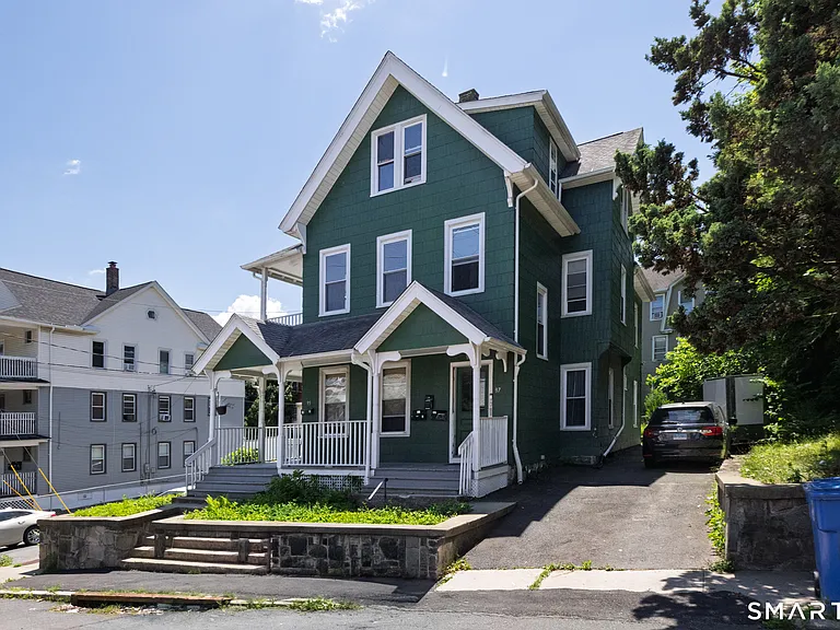 95 Sunnyside Ave — Photo 12