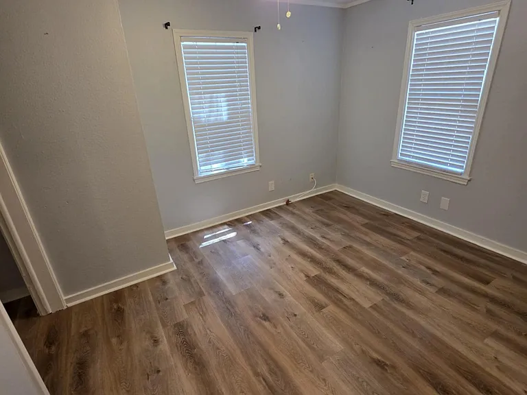 12219 Waters Park Rd — Photo 15