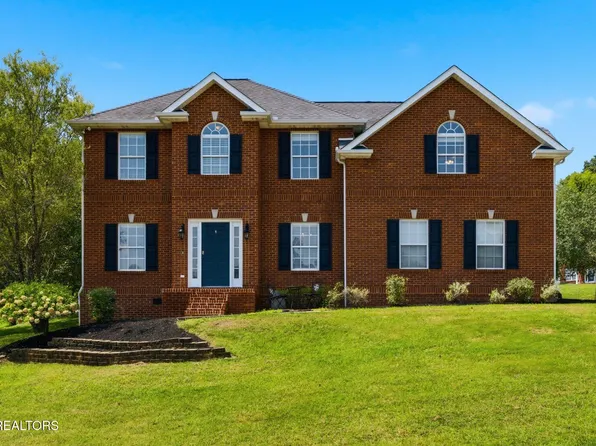 8229 Woodpath Ln, Powell, TN 37849