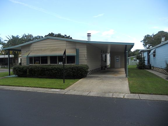 2nd image of 1000 Walker St Lot 324