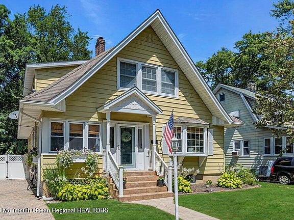 5th image of 809 Rosewood Avenue