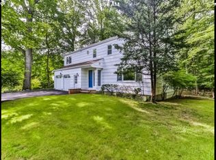 26 Sundance Dr, Cos Cob, CT 06807