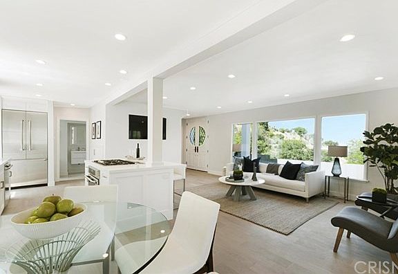 4th image of 2921 Passmore Dr