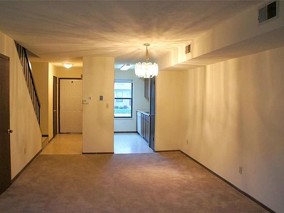 3rd image of 455 Ponderosa Ave APT G