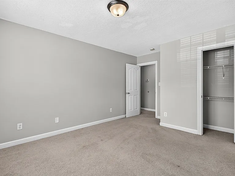 217 Stagecoach Dr — Photo 29