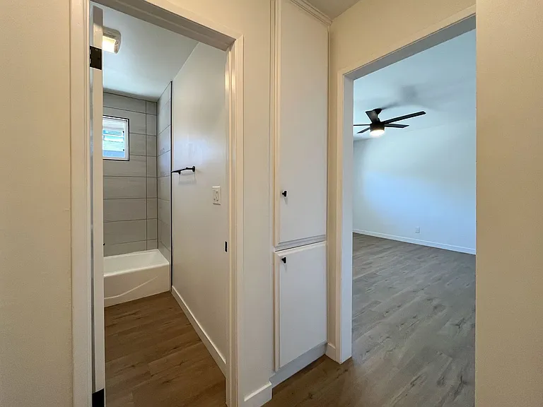 3814 S Bronson Ave — Photo 15