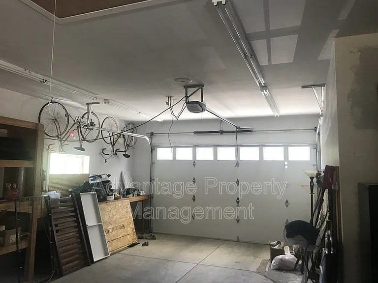 615 SE Atwood Ave — Photo 11