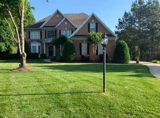 1013 Antioch Woods Ln, Matthews, NC 28104