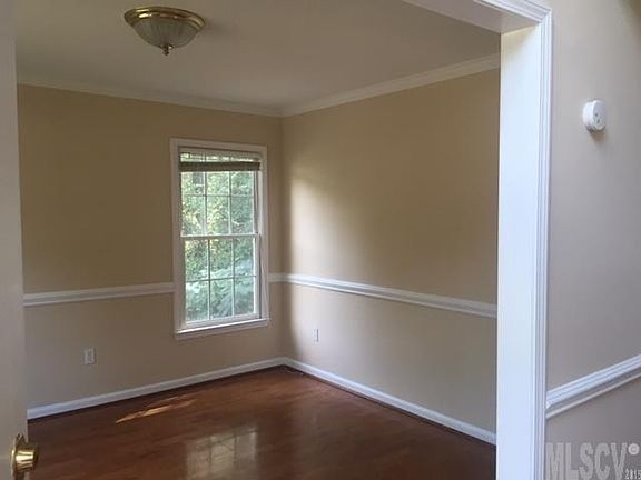 3rd image of 2947 Quail Dr