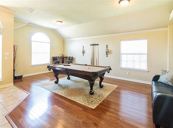 3rd image of 203 Bayberry Dr