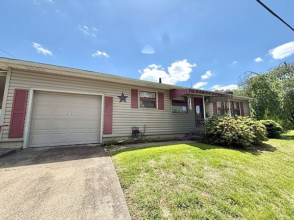 3rd image of 2776 Sherman Rd
