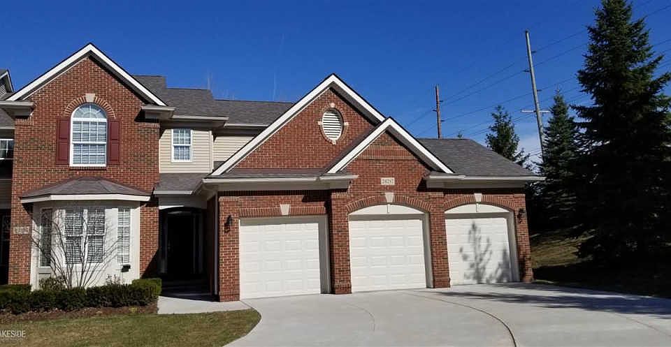 1st image of 24252 Heatherwood Dr #1