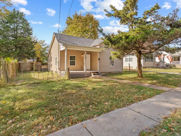 1523 N Irving Avenue, Springfield, MO 65803