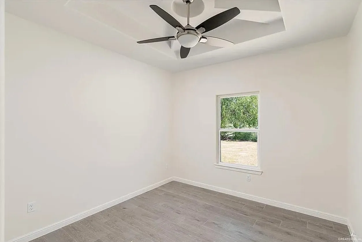 1424 West Franklin Avenue - 1 — Photo 3