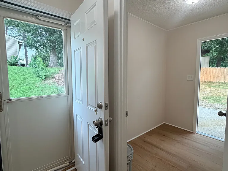 705 Lakecrest Ave — Photo 19