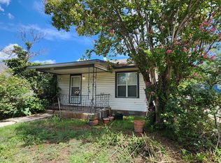 3003 W Travis St, San Antonio, TX 78207