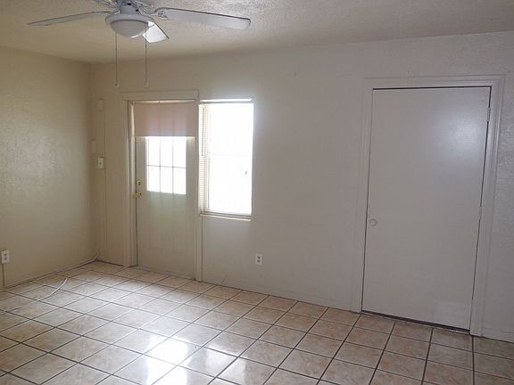2nd image of 2727 30th Ave N