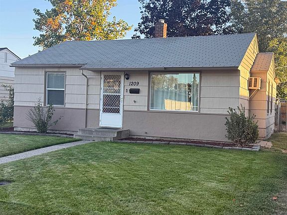 5th image of 1209 W 1st Ave