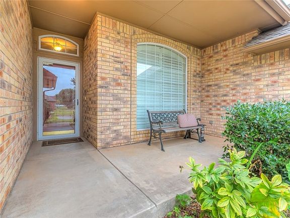 2nd image of 12201 Kingsgate Dr