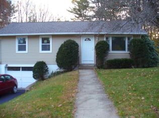 93 Pine Knoll Rd, Endicott, NY 13760