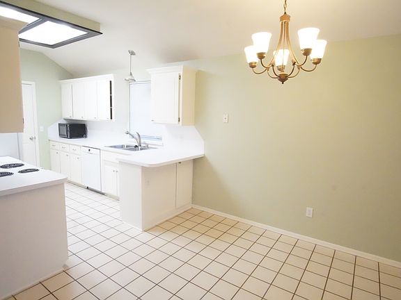 4th image of 14416 S Harvey Ave
