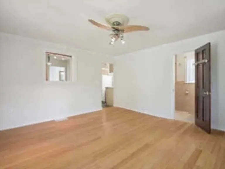 8413 Spencer Ct — Photo 13