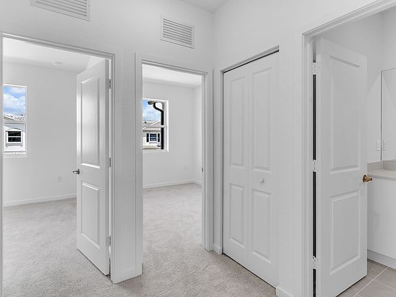 5th image of 1081 SE 3rd St #1081
