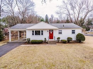 3 Locust St, Westfield, MA 01085