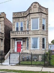 3822 W Congress Pkwy, Chicago, IL, 60624
