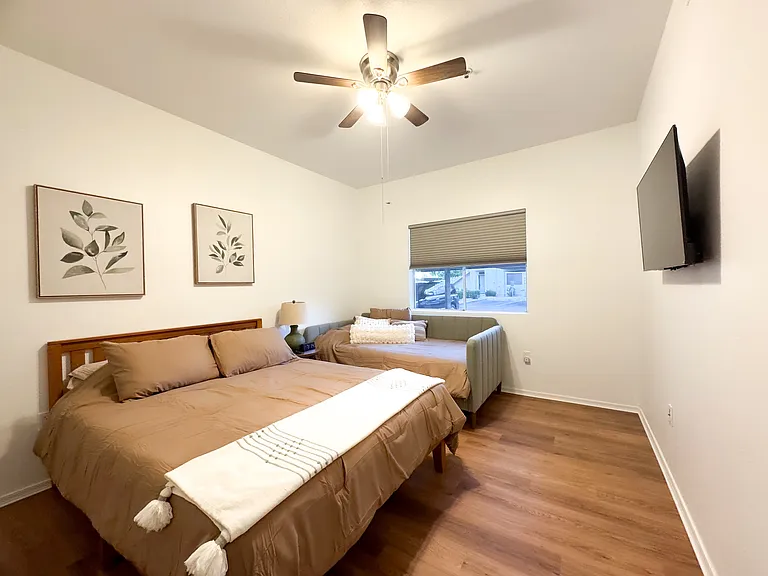 E Sahuaro Dr — Photo 8