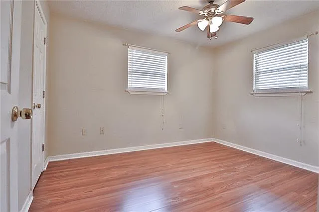 4643 Camelot Dr — Photo 9