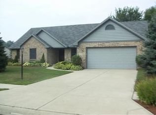 4853 Fox Run, Fairborn, OH 45324