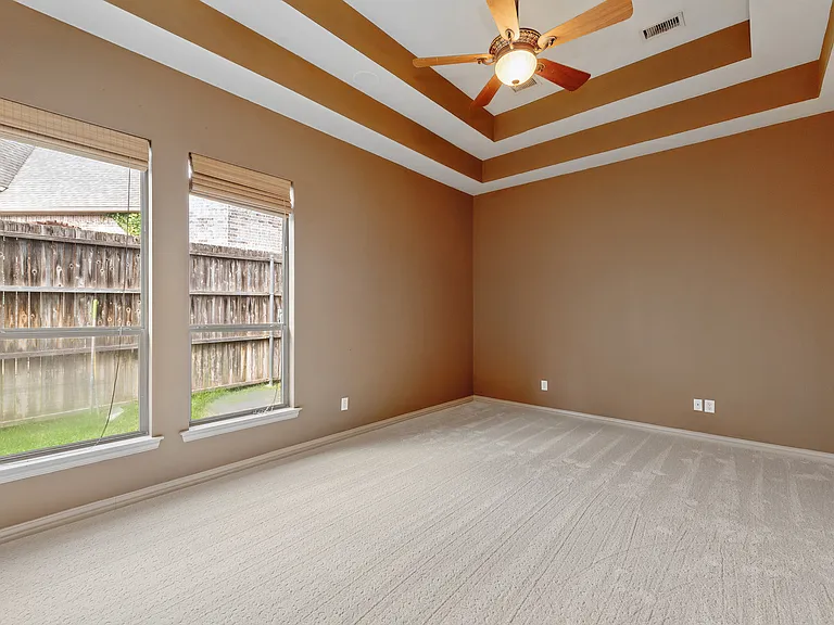 7005 Kenswick Dr — Photo 11