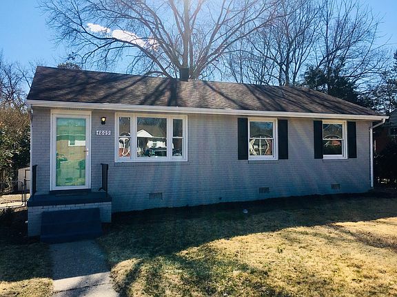 2nd image of 4809 Belle Glade Dr