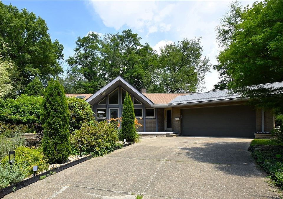 1st image of 867 Haywood Dr
