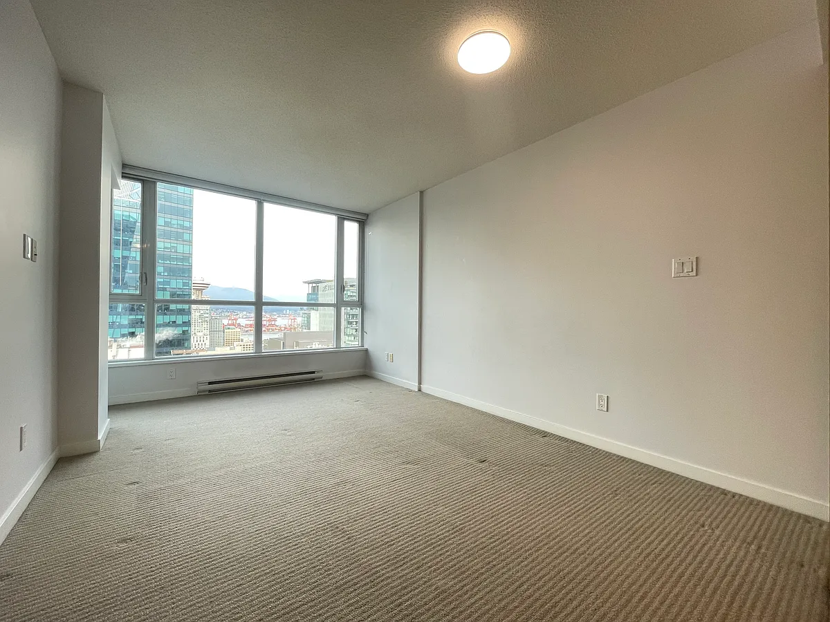 Building Photo - 833 Seymour St #2602